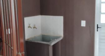 Casa com 2 cômodos  LO  124